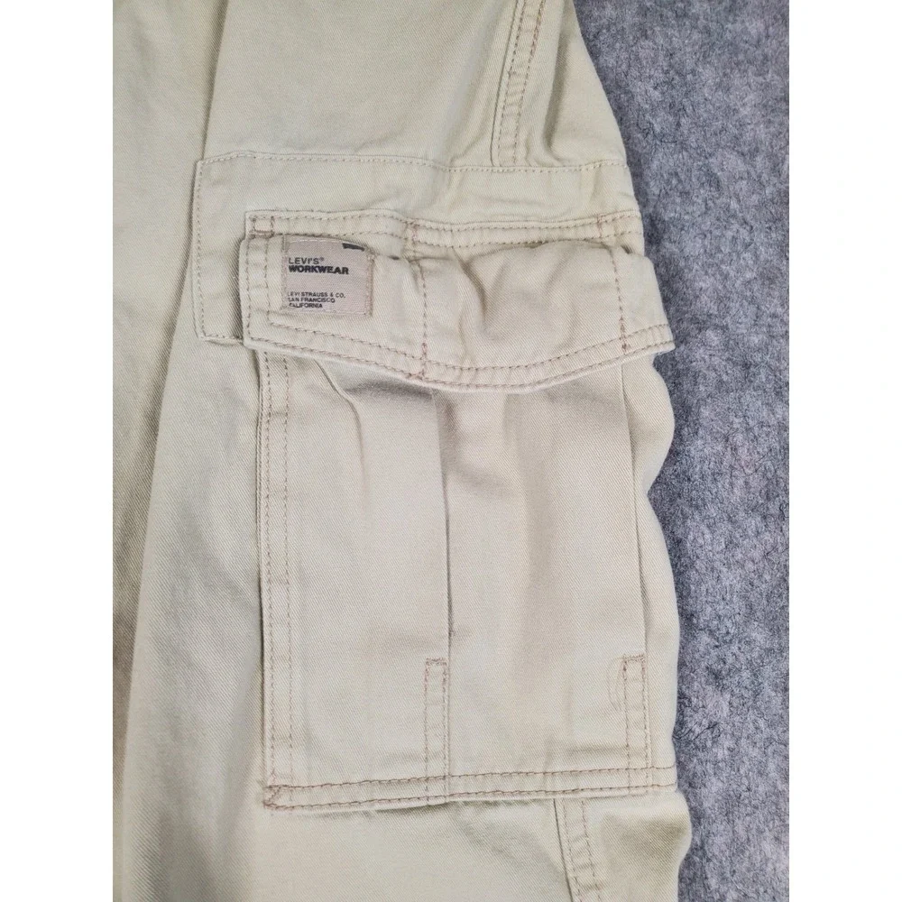 Y2K Levi's Cargo Pants Mens 33x30 Tan Khaki Loose Straight Baggy Cotton Utility